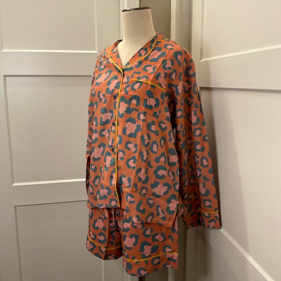 🐆 Powder Leopard Pyjamas (pajamas)🐆 - Picture 2 of 14